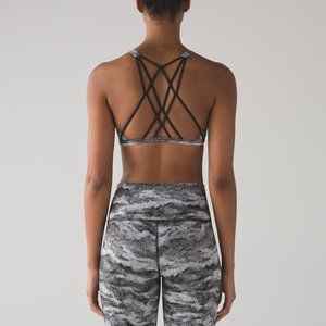 Lululemon Free To Be Zen Bra Power Luxtreme Hazy Days Black White Size 10